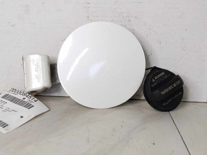 Fuel Tank Door KIA CADENZA 14 15 160