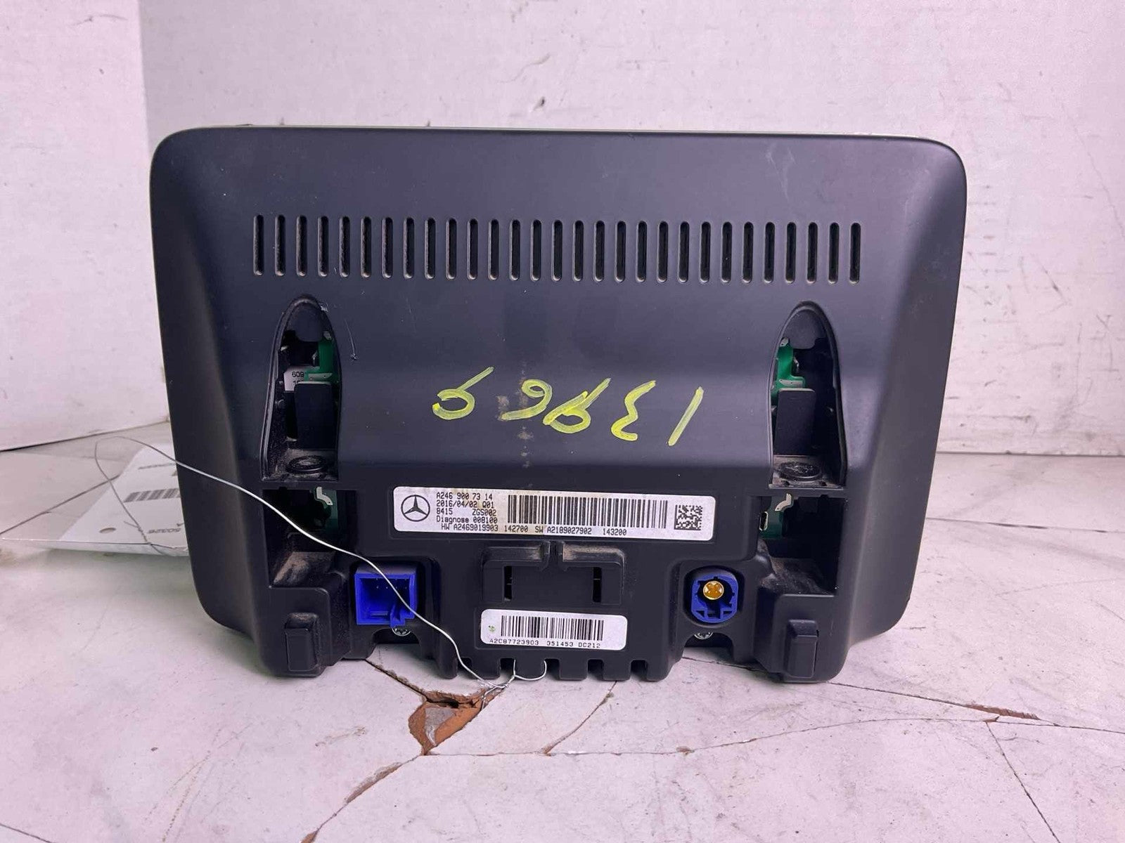 Info-gps-tv Screen MERCEDES CLA CLASS 15 163