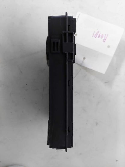 Engine Fuse Box NISSAN VERSA 13 14 15 16 17 18 195