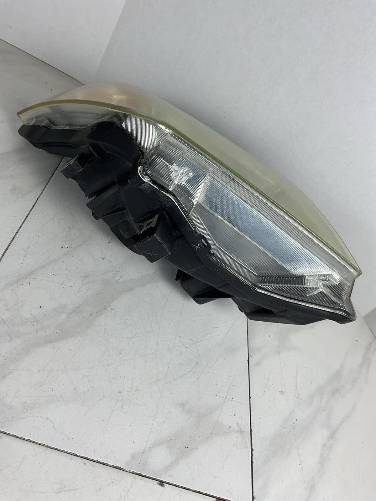 Headlamp Assembly NISSAN FRONTIER Right 05 06 07 084