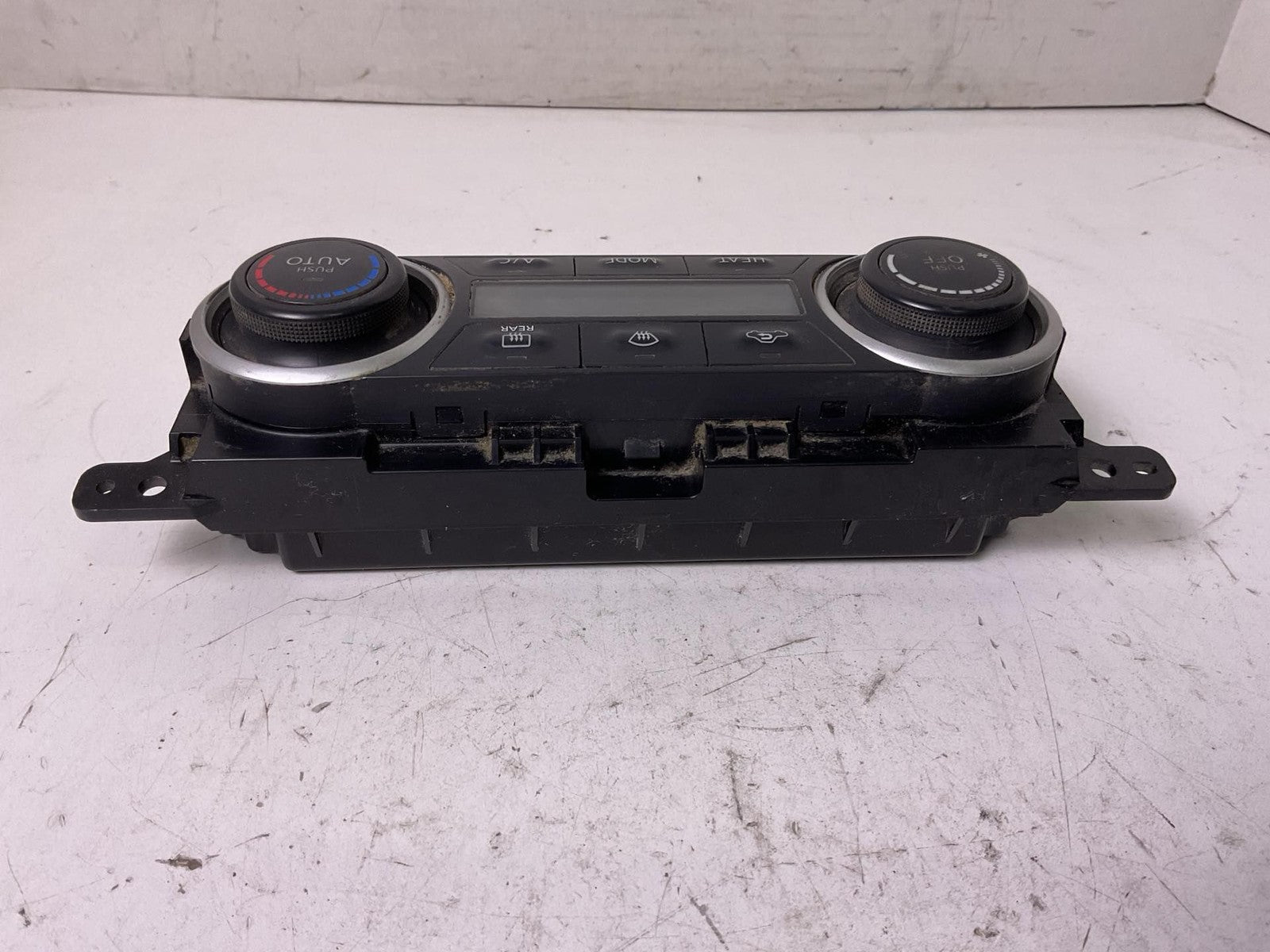 Heater A/c Control NISSAN LEAF 132