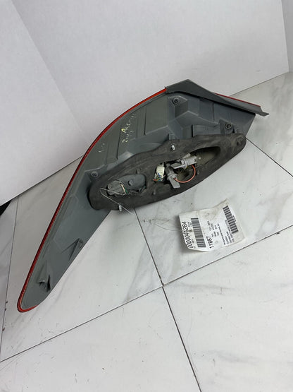 Tail Light Assembly HYUNDAI ACCENT Right 12 13 144