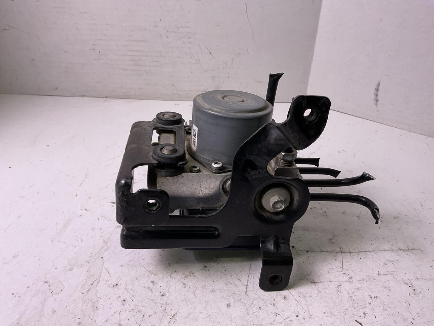 Anti-lock Brake Parts GMC SIERRA 1500 14 15 161