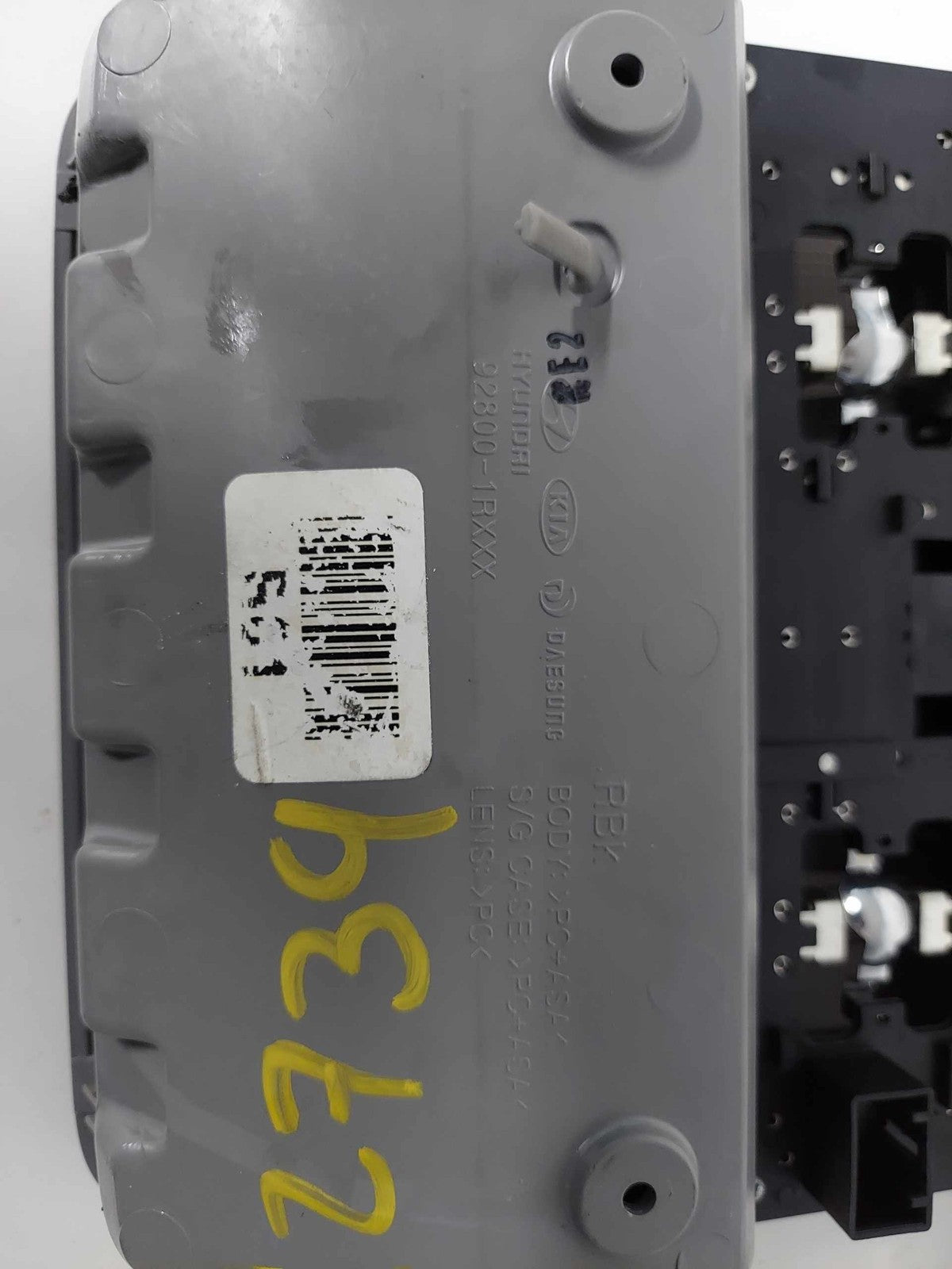 Front Console HYUNDAI ACCENT 12 13 14 15 16 174