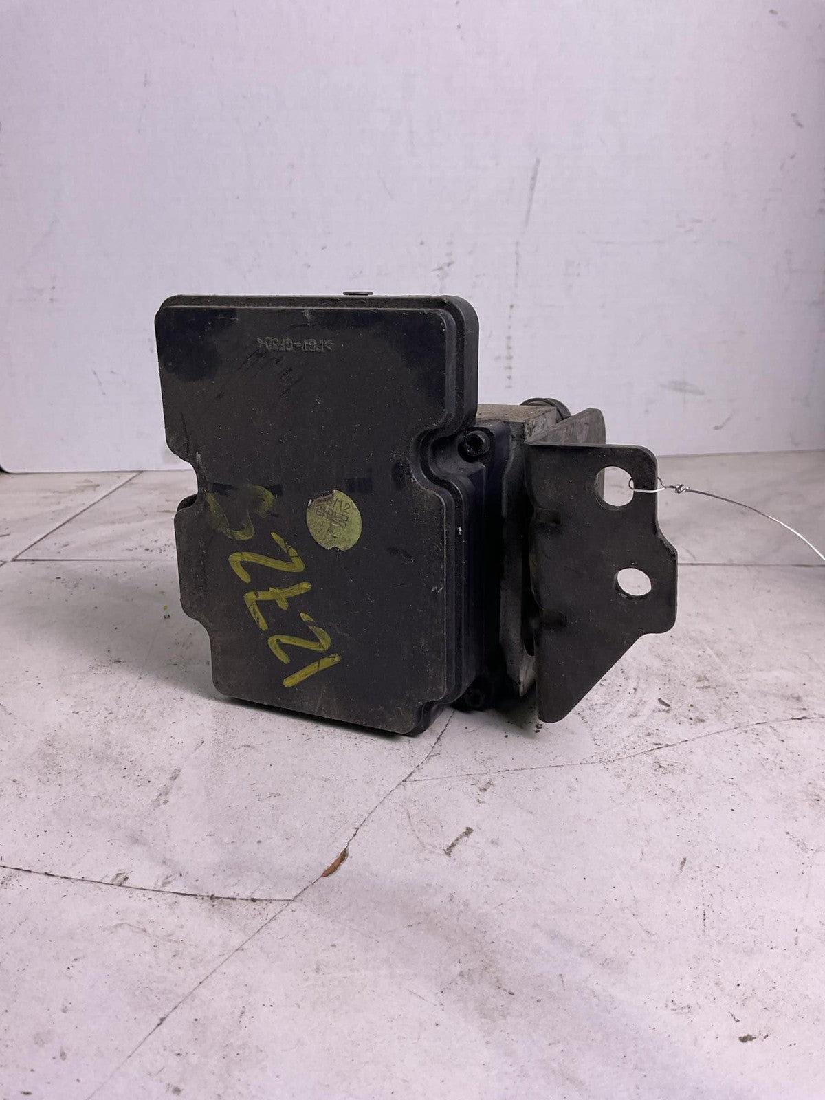 Anti-lock Brake Parts KIA SEDONA 15 16 17 184