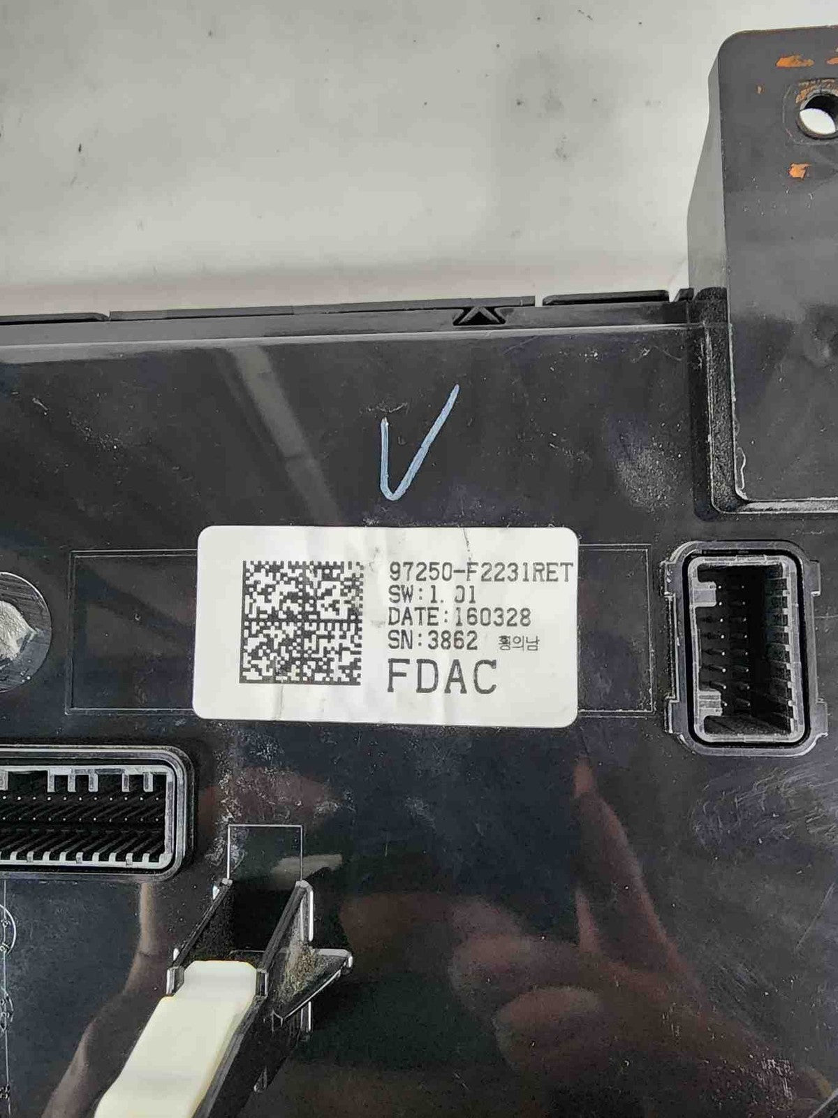 Heater A/c Control HYUNDAI ELANTRA 17 187