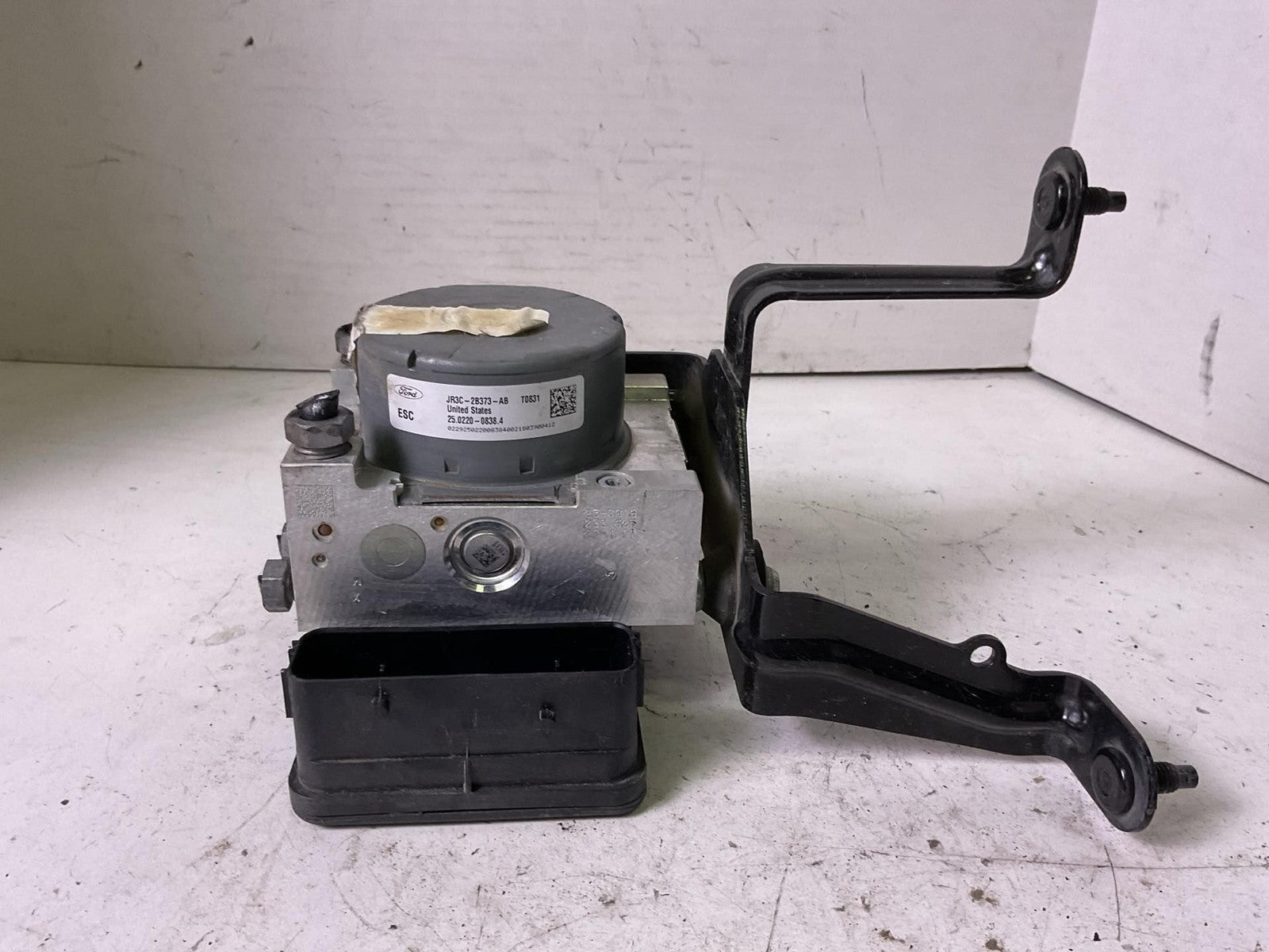 Anti-lock Brake Parts FORD MUSTANG 180
