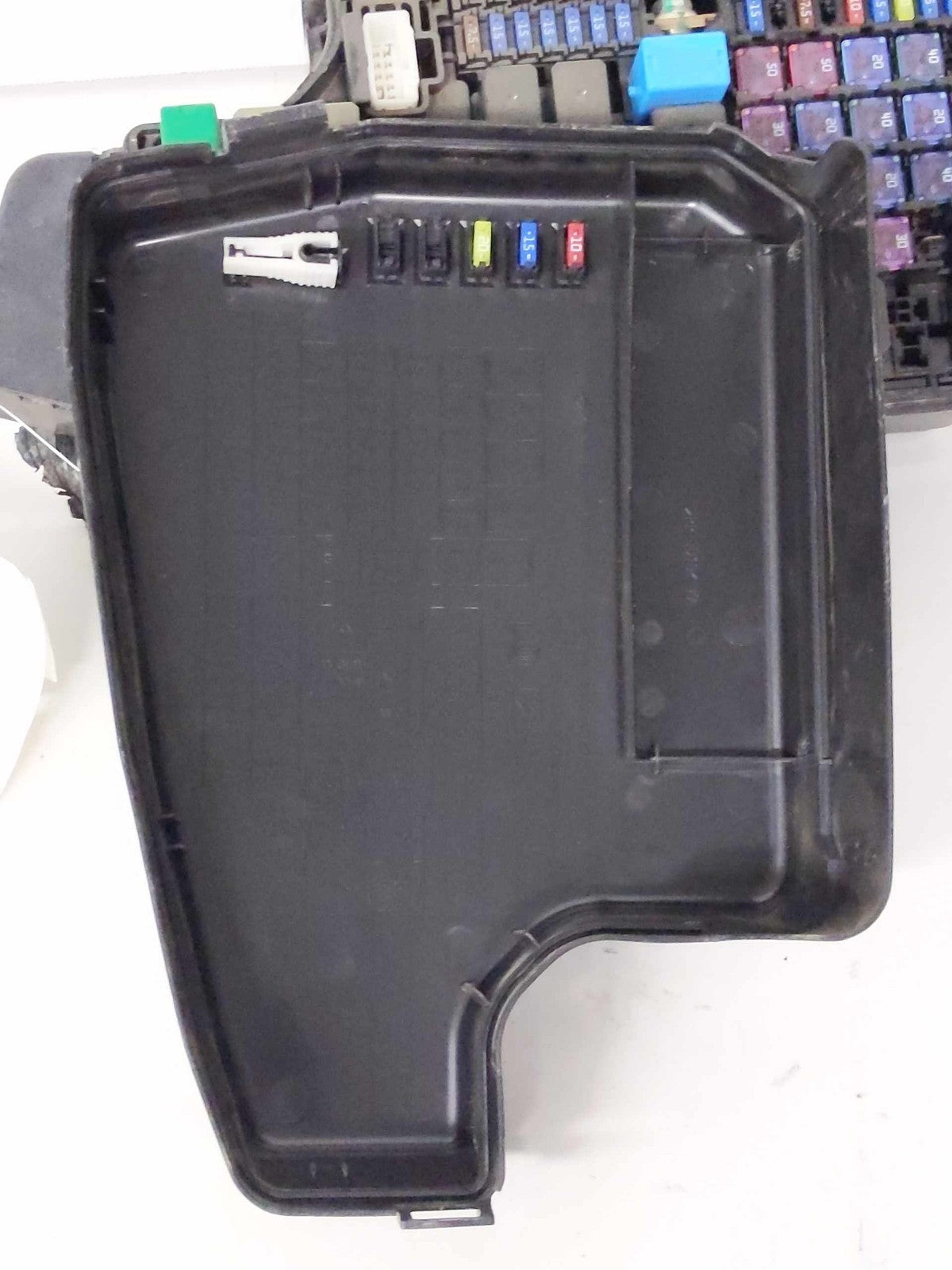 Engine Fuse Box MAZDA 6 17 18 19 20 2110