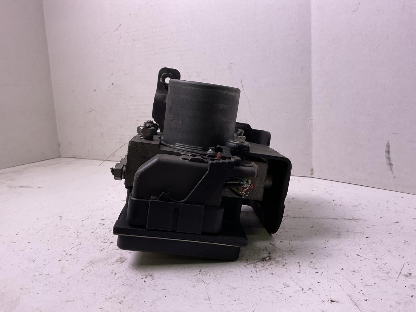 Anti-lock Brake Parts GMC SIERRA 1500 09 10 11 12 132