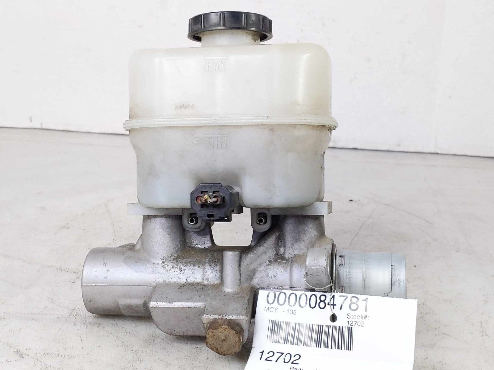 Master Cylinder LINCOLN NAVIGATOR 080