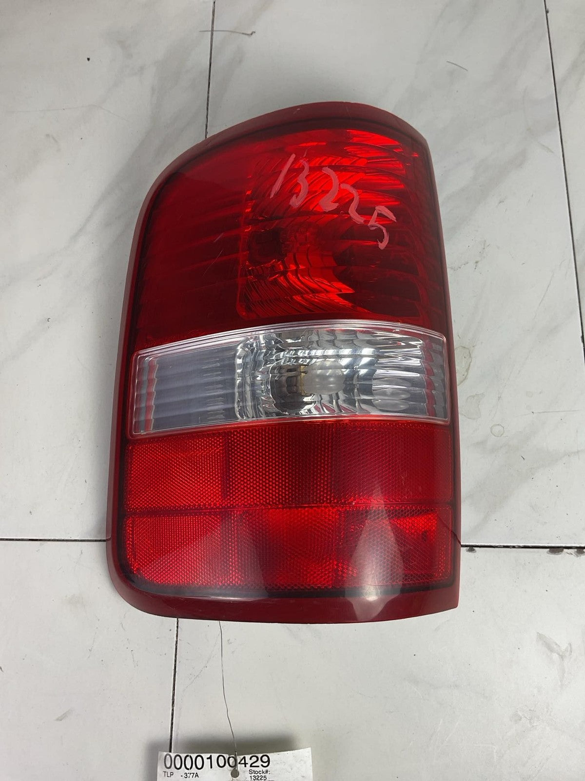 Tail Light Assembly FORD PICKUP F150 Left 04 05 06 07 080