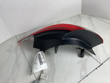 Tail Light Assembly FORD FOCUS Right 12 13 141