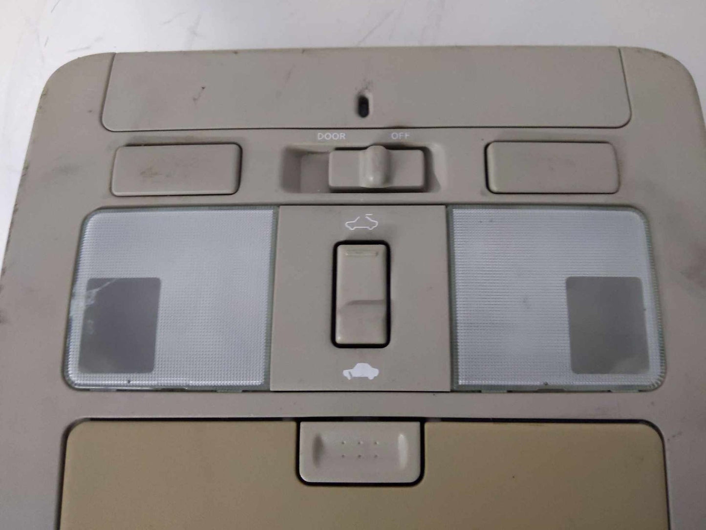 Overhead Console INFINITI M45 071