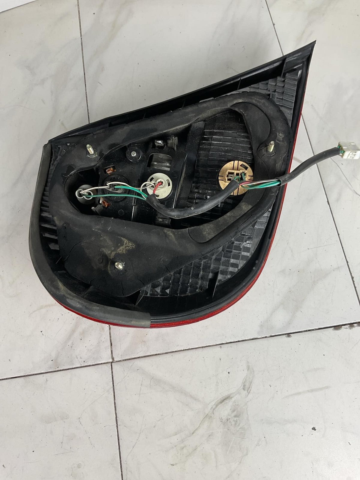 Tail Light Assembly TOYOTA CAMRY Right 02 03 044