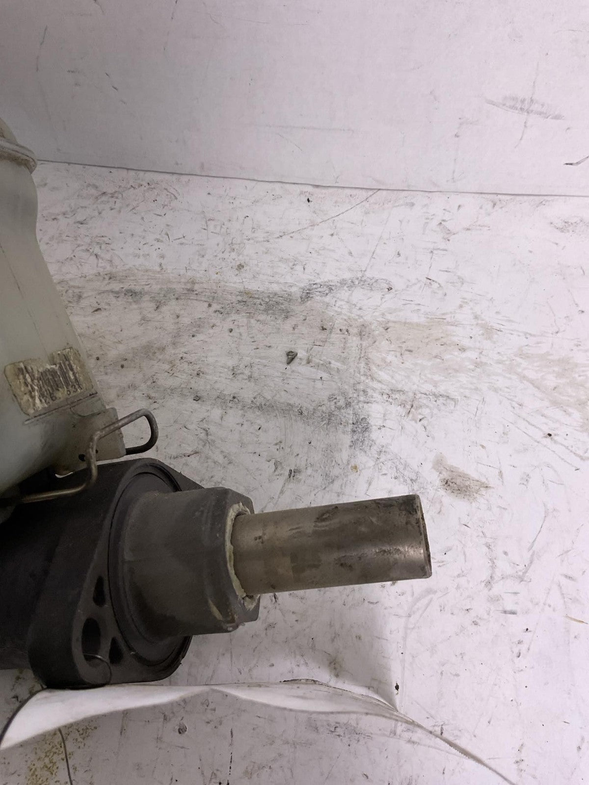 Master Cylinder TOYOTA HIGHLANDER 01 02 035