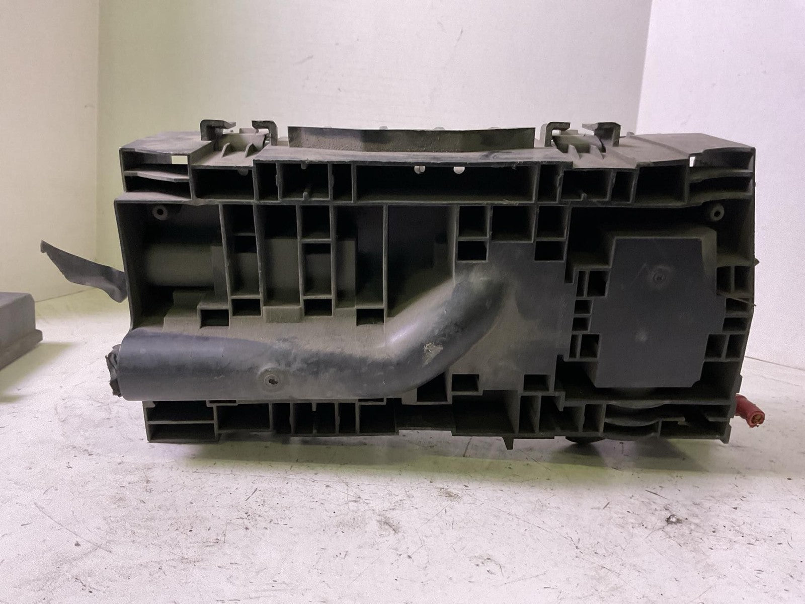 Engine Fuse Box DODGE JOURNEY 136