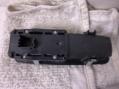 Door Switch Front CHRYSLER TOWN CNTRY 143