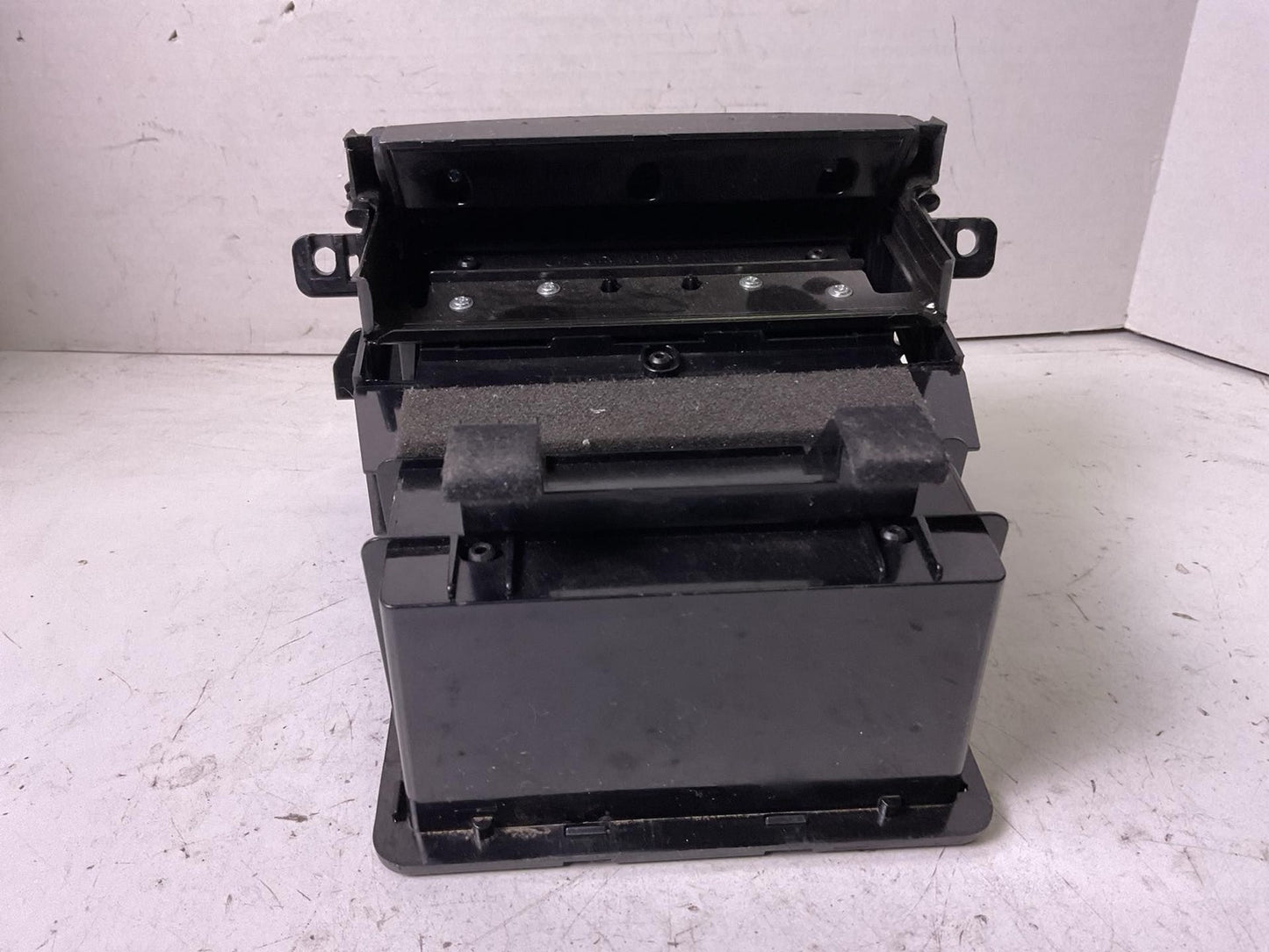 Front Center Console storage compartment HYUNDAI SONATA 11 12 13 14 152