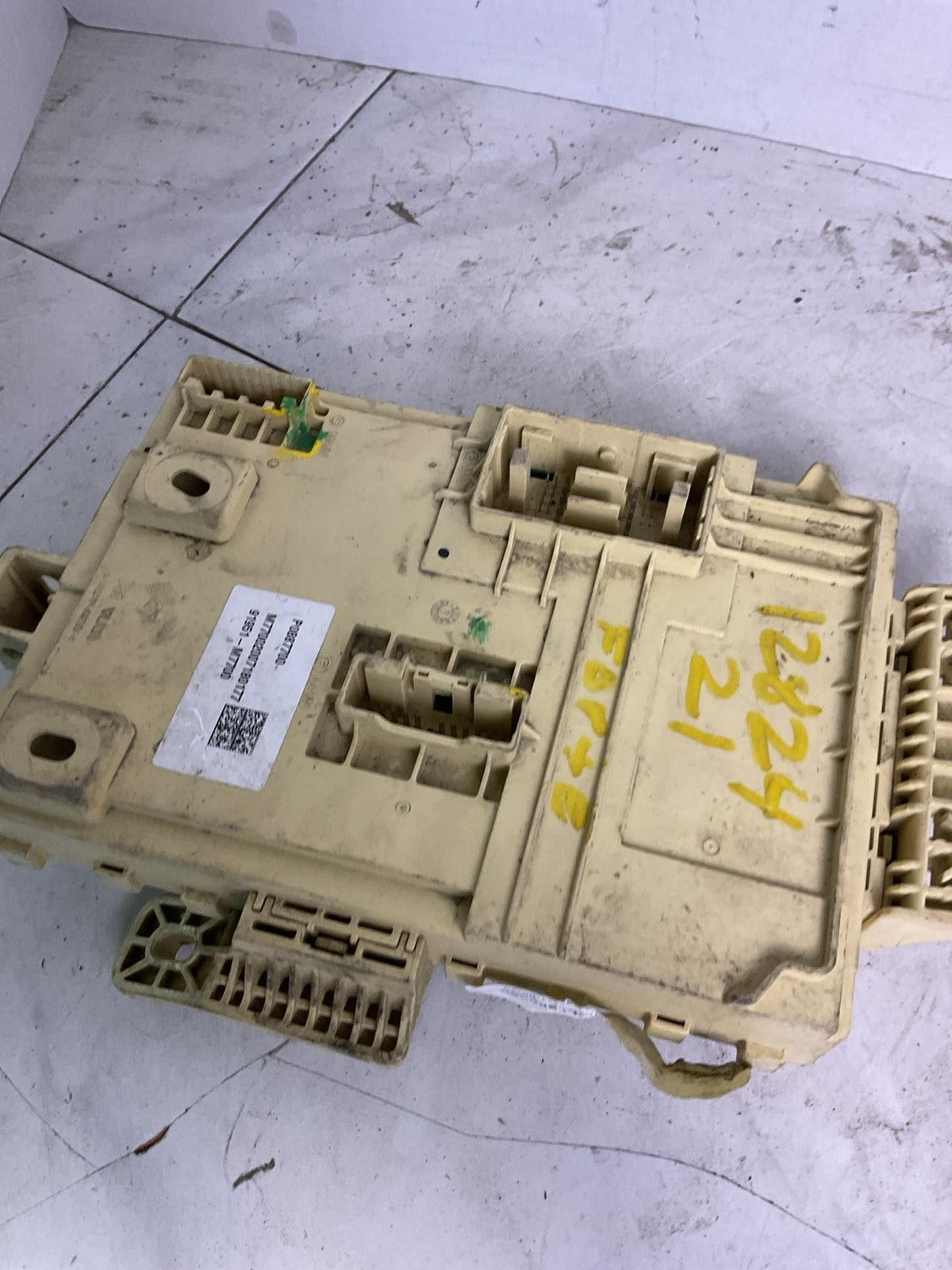 Engine Fuse Box KIA FORTE 212
