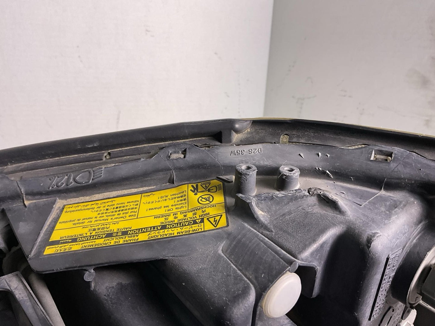 Headlamp Assembly LEXUS RX330 Right 04 05 064