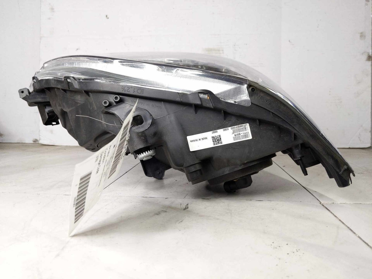 Headlamp Assembly LEXUS RX300 Right 99 00 01 02 039