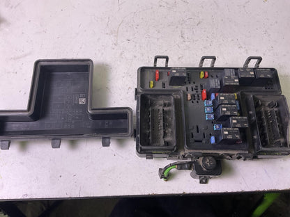 Engine Fuse Box FORD FUSION 17 18 19 206