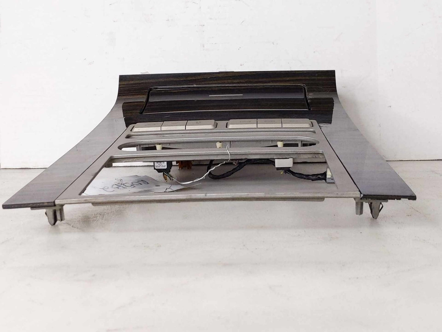 Radio Bezel Trim LINCOLN NAVIGATOR 085