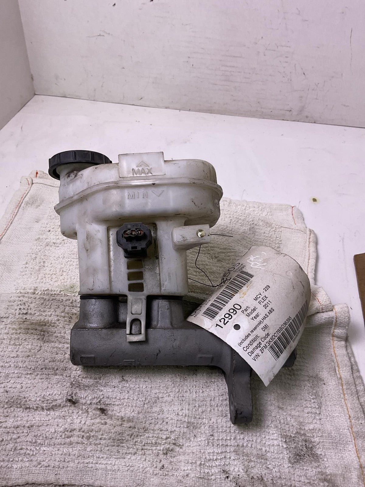 Master Cylinder FORD FLEX 09 10 11 120