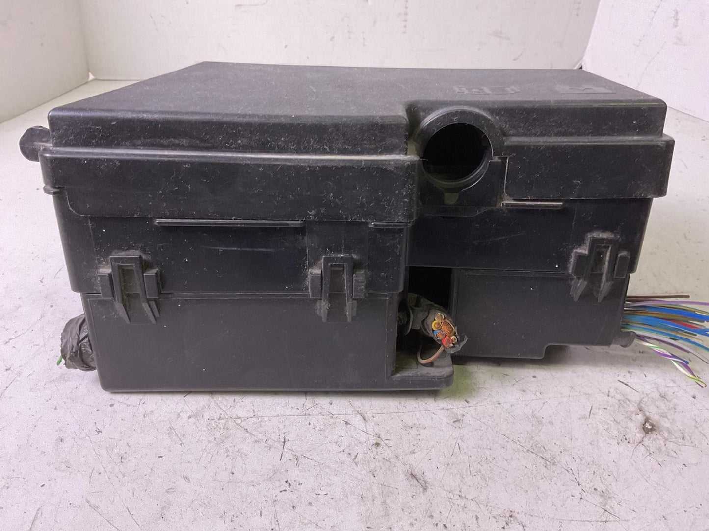 Engine Fuse Box FORD FOCUS 163