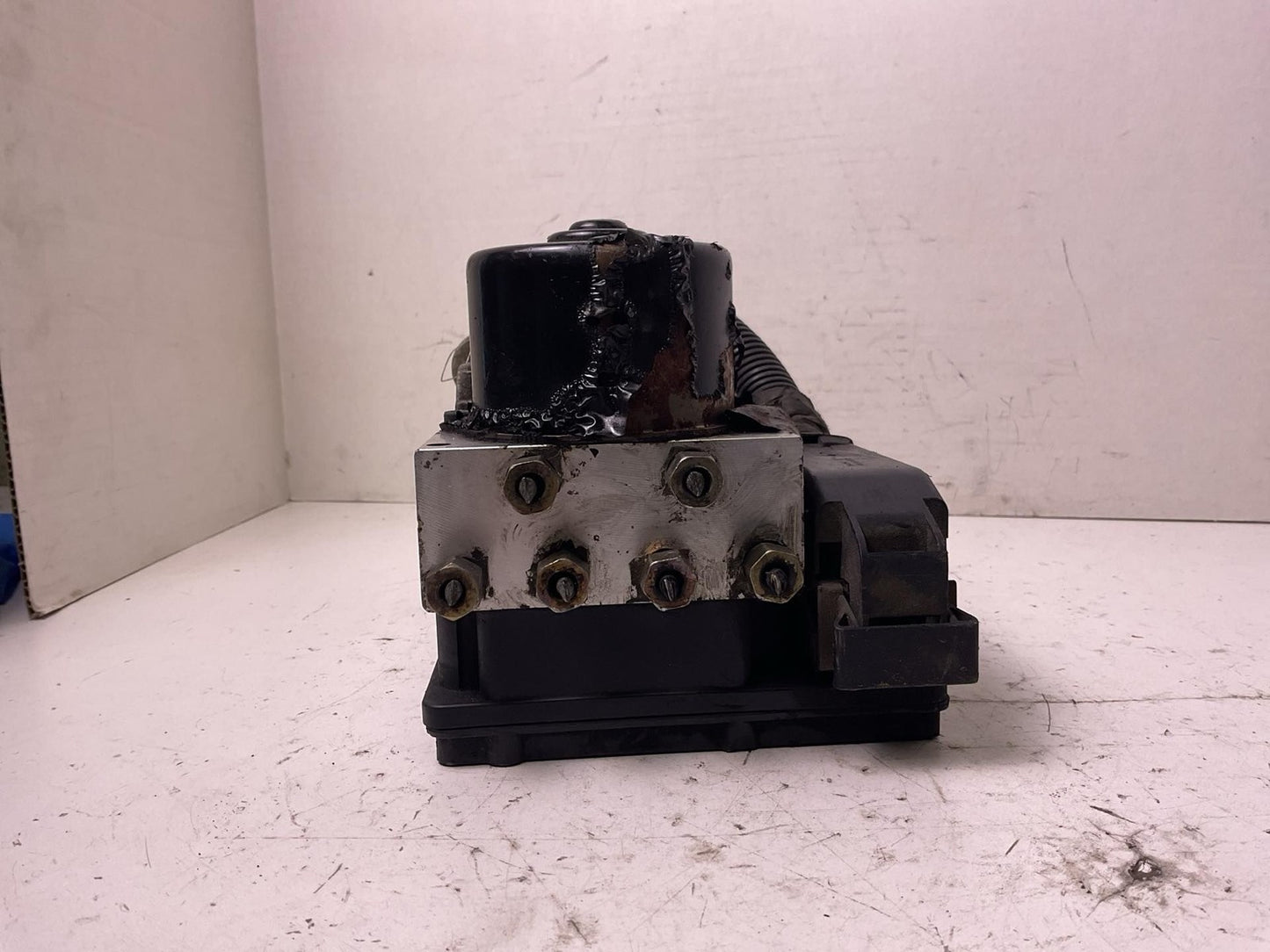 Anti-lock Brake Parts CHRYSLER 300 05 06 071