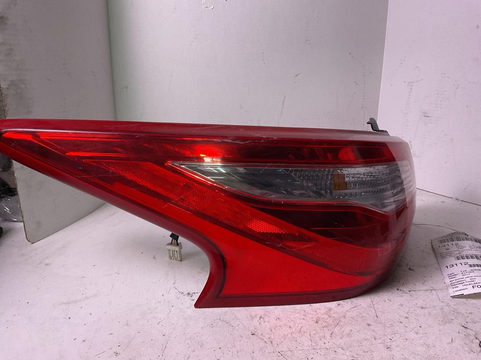 Tail Light Assembly NISSAN ALTIMA Right 16 172