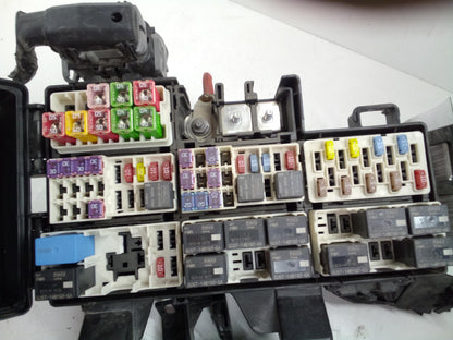 Engine Fuse Box FORD MUSTANG 2012