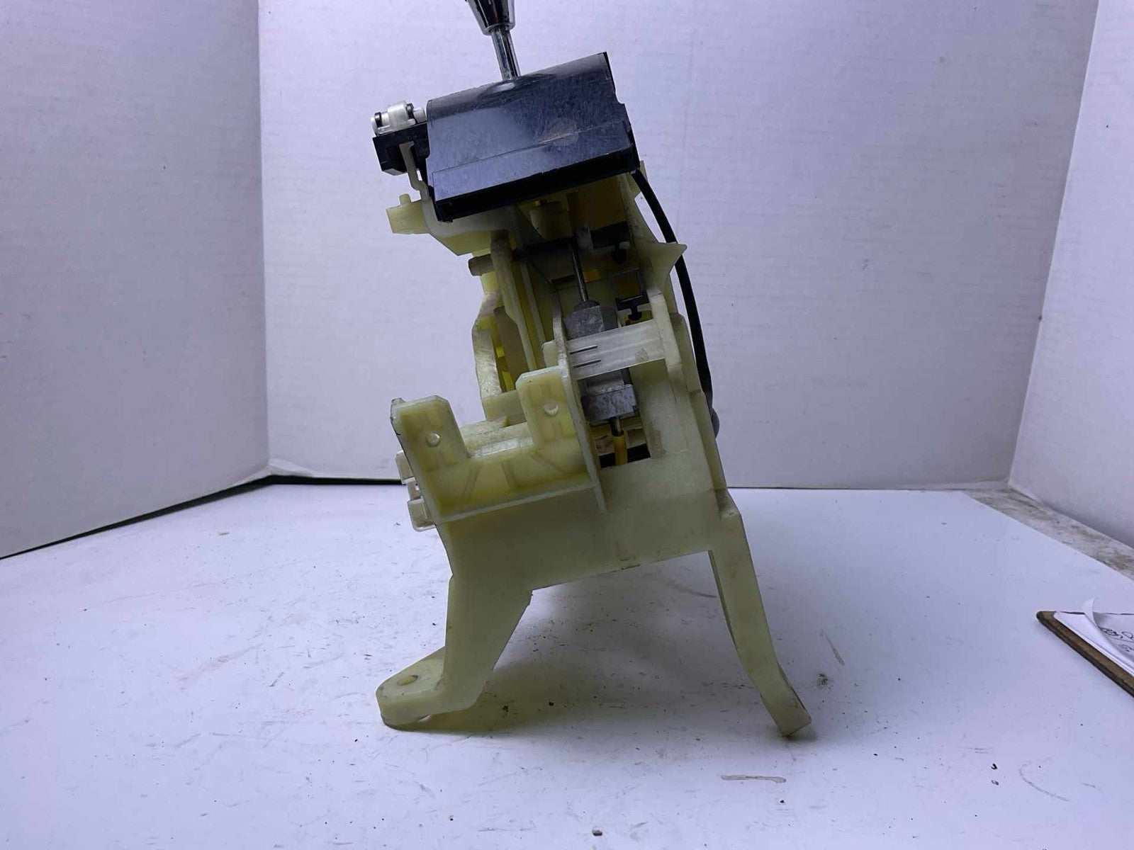 Automatic Transmission Floor Shifter Assembly For 2011 2012 2013 KIA SORENTO3