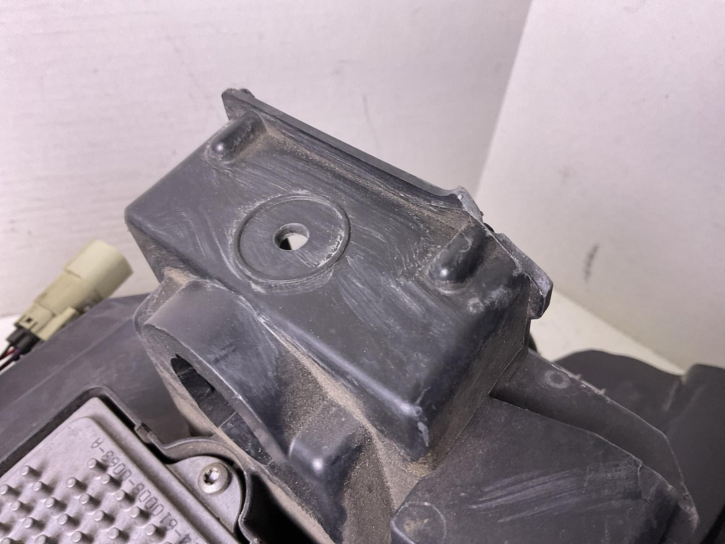 Headlamp Assembly BUICK ENCLAVE Right 13 14 15 16 1711