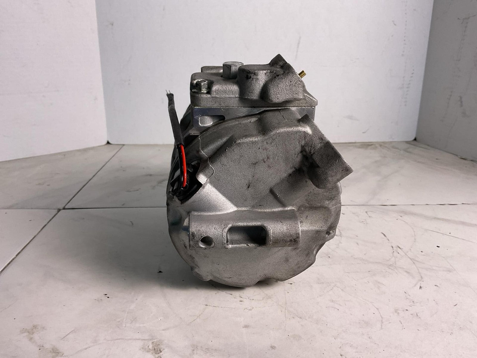 A/c Air Compressor BMW 545I 04 053