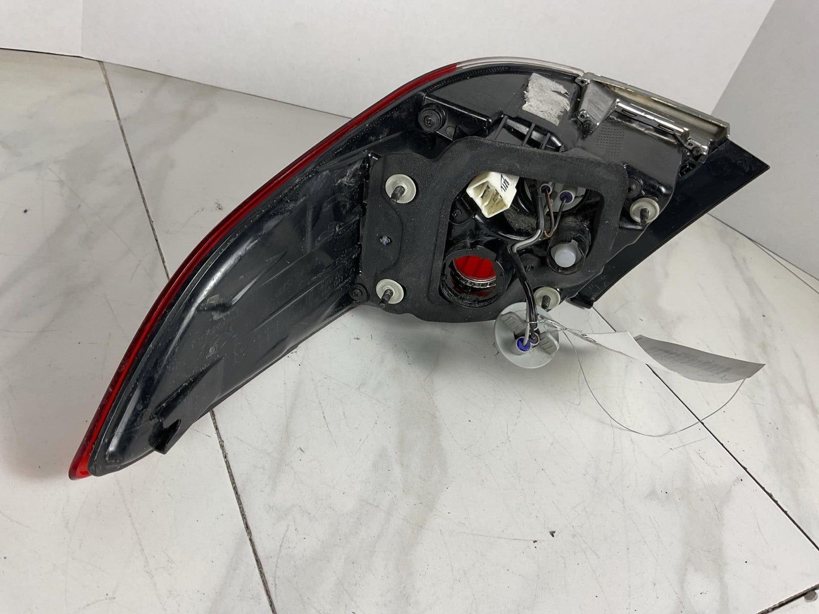 Tail Light Assembly HYUNDAI SONATA Right 18 195
