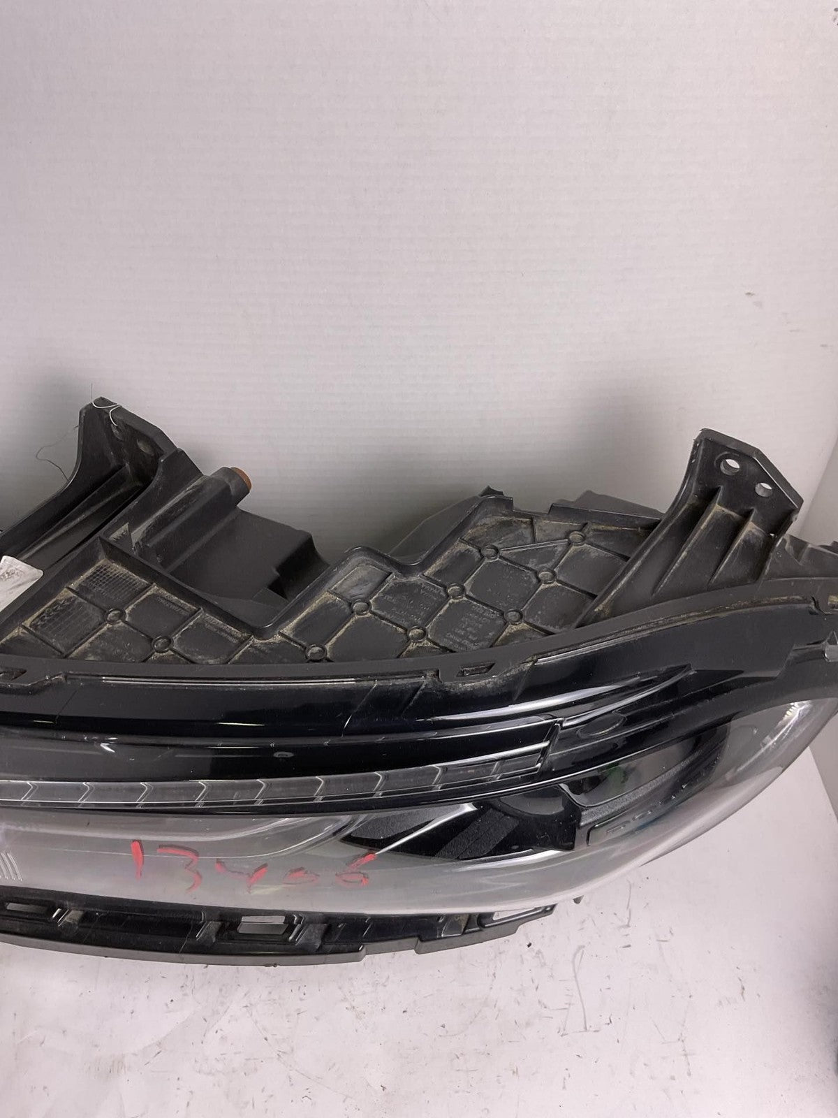 Headlight Assembly Right Passenger Side For 2016-2021 Dodge Charger1