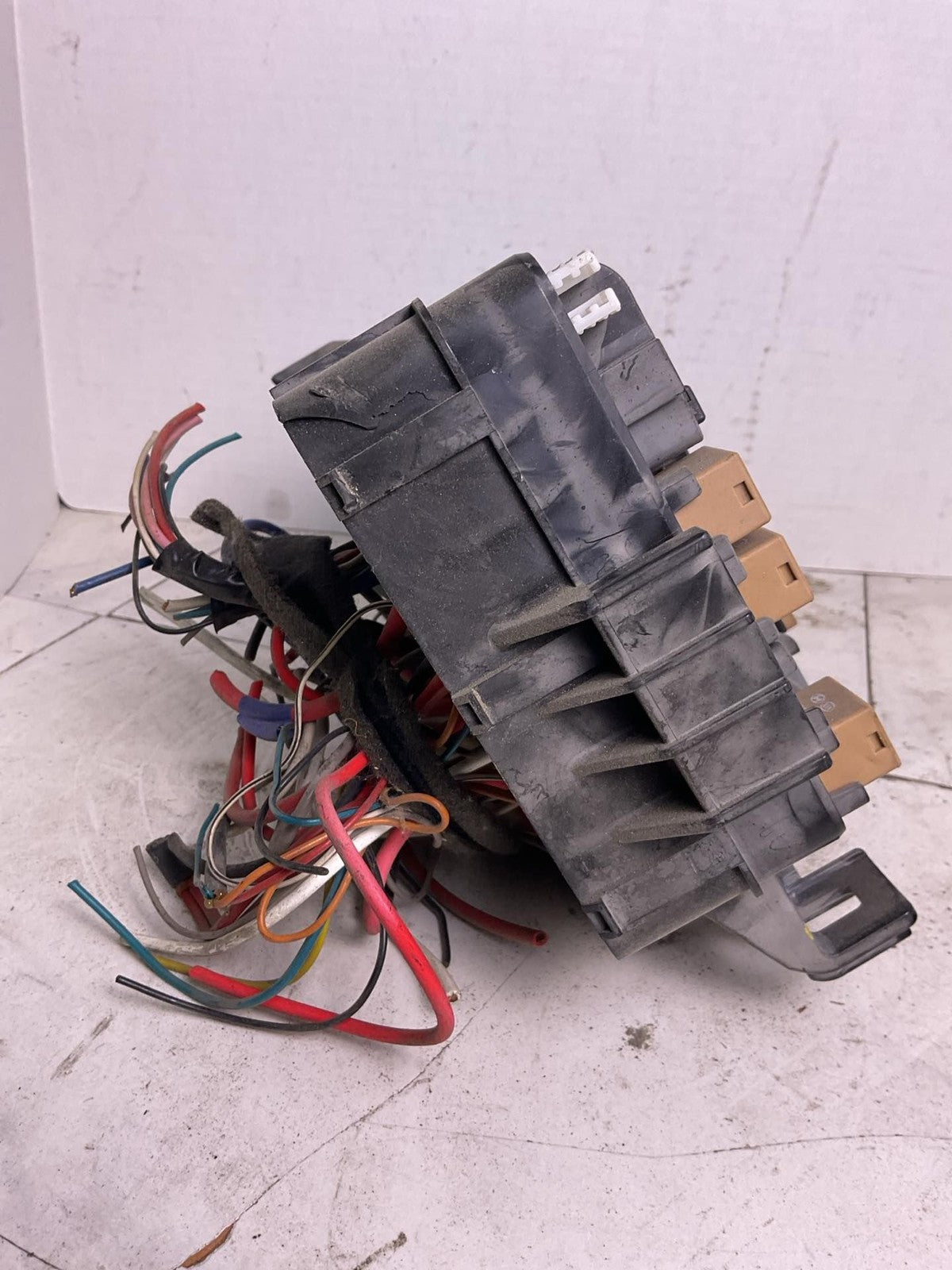 Engine Fuse Box HYUNDAI ELANTRA 19 201