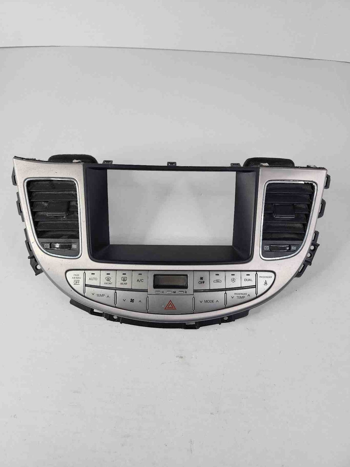Heater A/c Control HYUNDAI GENESIS 09 10 11 12 13 140