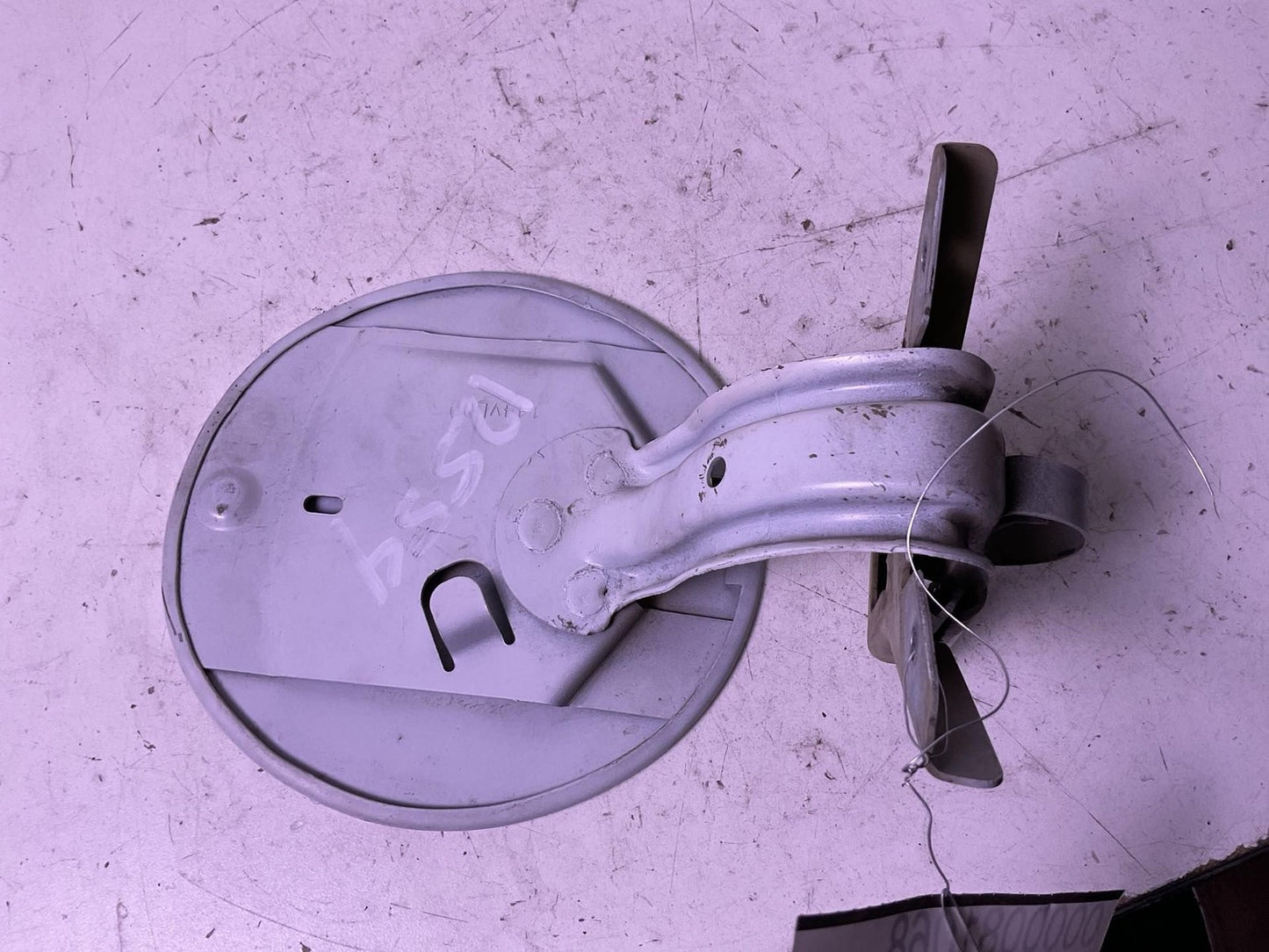 Fuel Tank Door CHEVY TRAVERSE 09 10 11 12 13 14 15 16 172