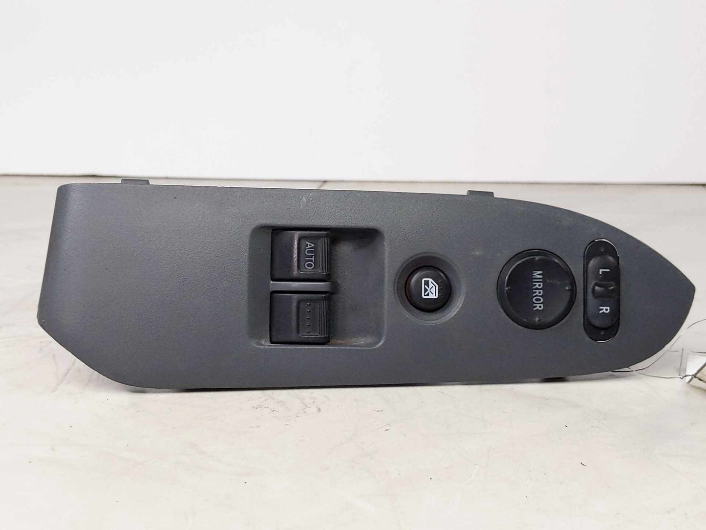 Door Switch Front HONDA ELEMENT 03 04 05 06 07 08 09 10 110
