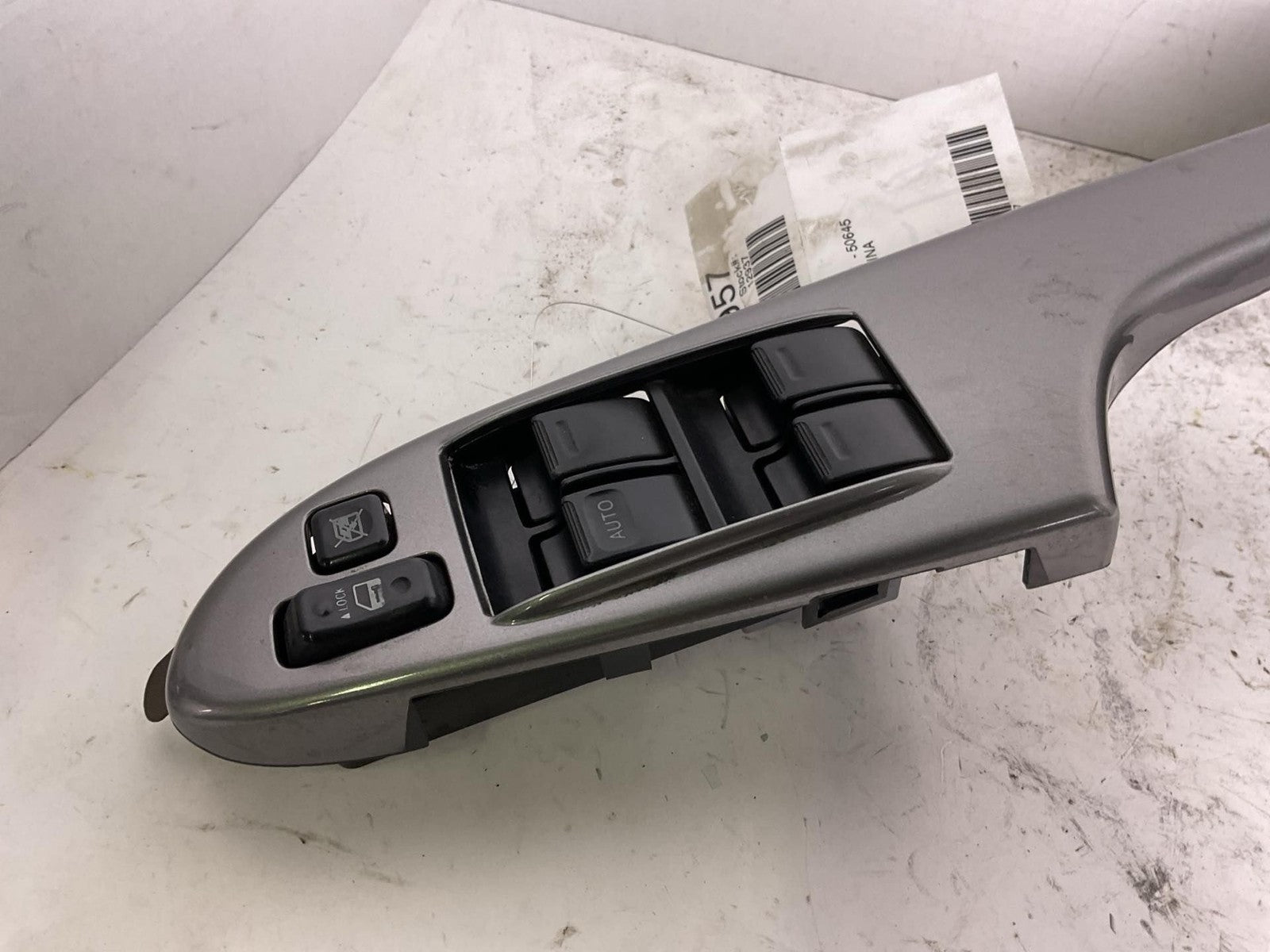 Door Switch Front TOYOTA SIENNA 04 05 06 07 08 09 102