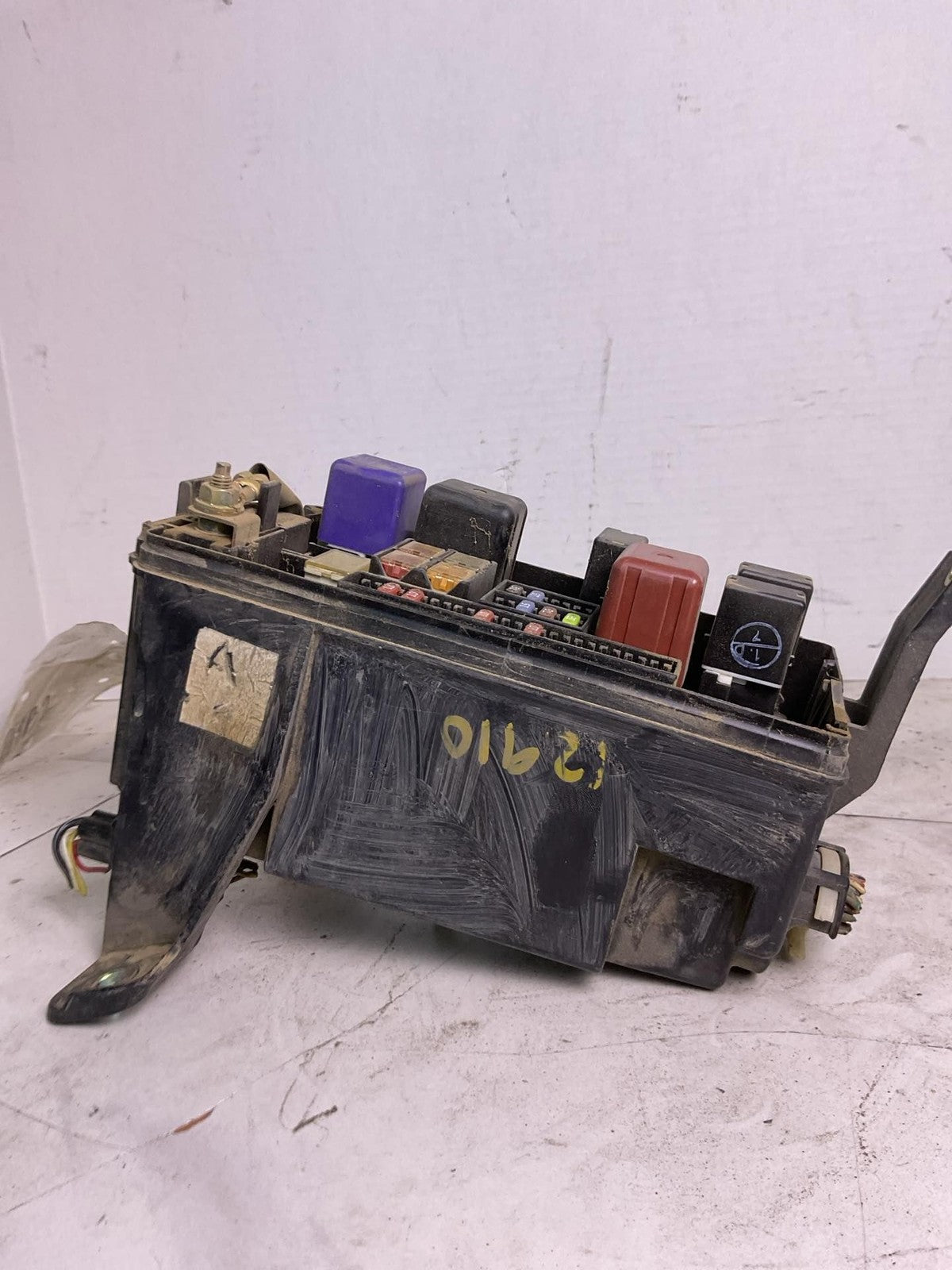 Engine Fuse Box TOYOTA TACOMA 01 02 03 041