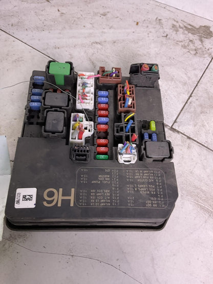 Engine Fuse Box NISSAN SENTRA 13 14 15 16 17 18 190