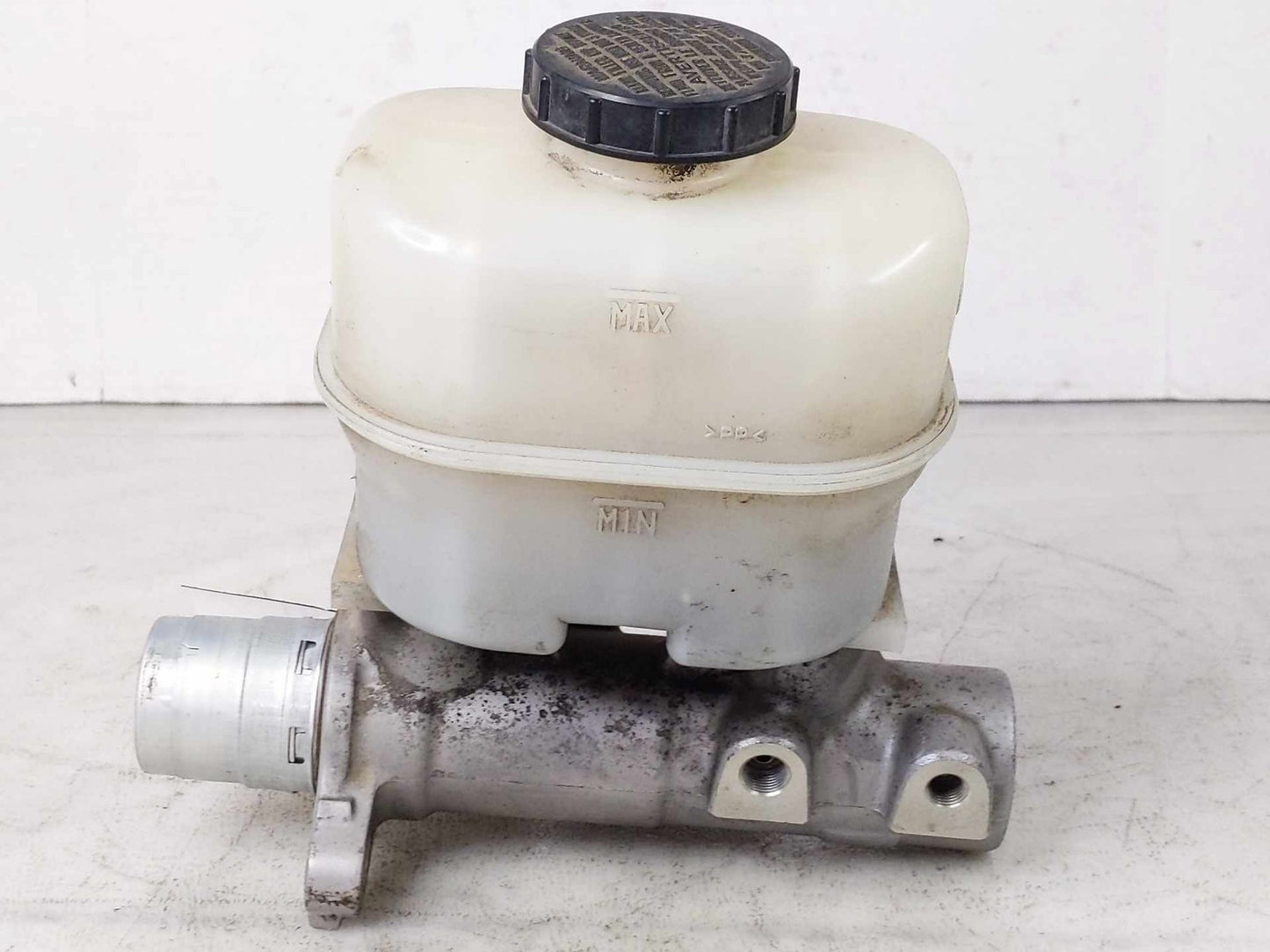 Master Cylinder LINCOLN NAVIGATOR 082