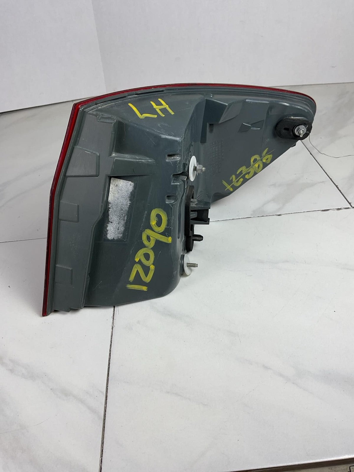 Tail Light Assembly BMW 528I Left 11 12 132