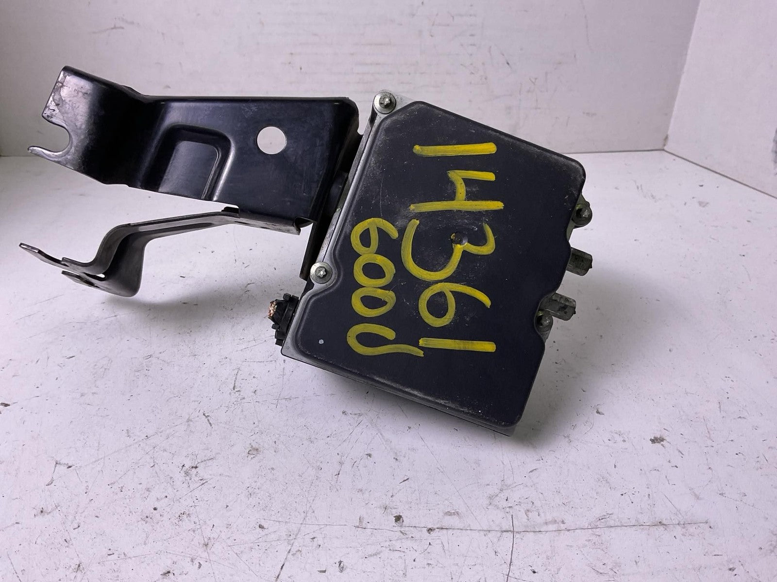 Anti-lock Brake Parts SUZUKI SX4 07 08 094