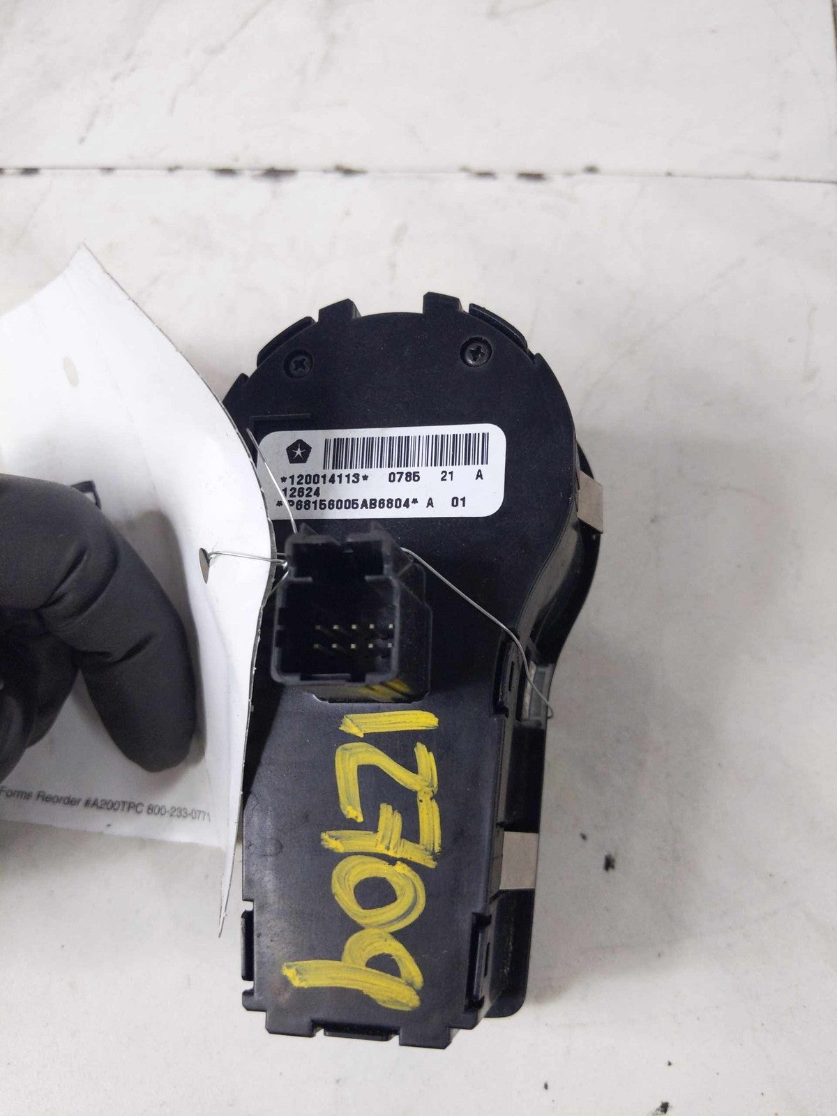 Headlight Switch (dash Mtd) CHRYSLER 200 15 16 171