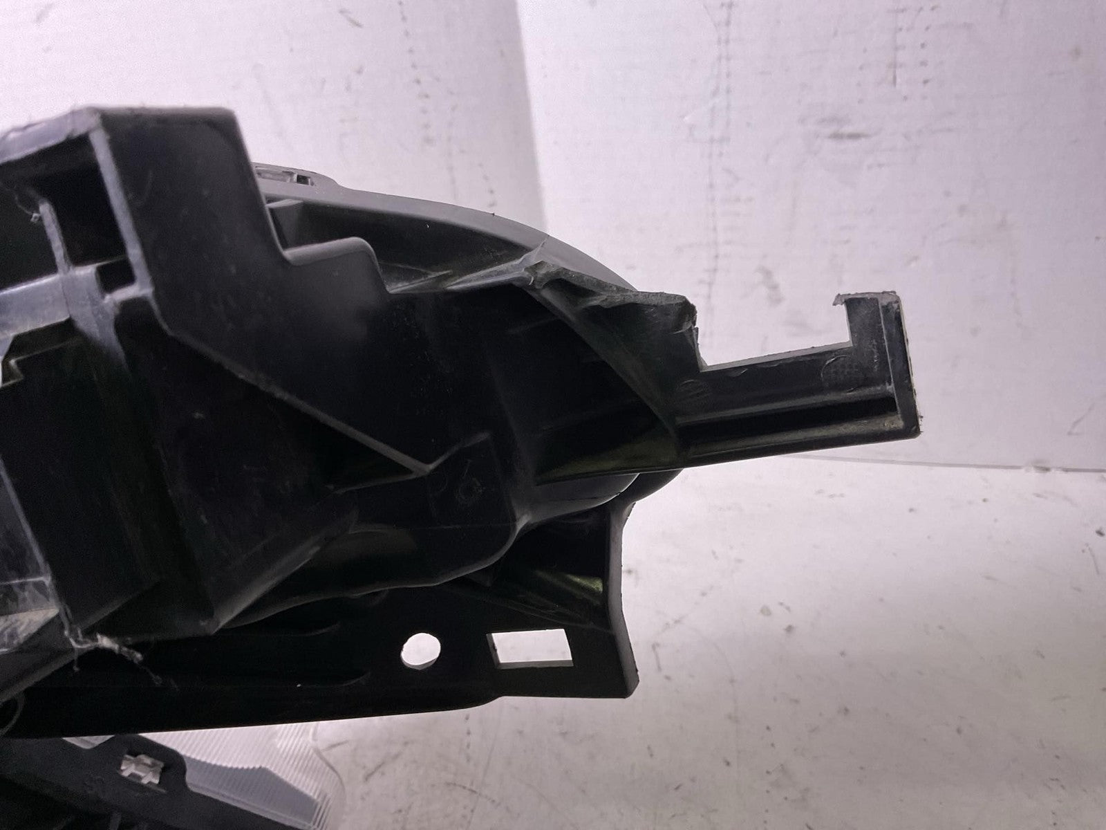 Headlamp Assembly NISSAN VERSA Left 15 164