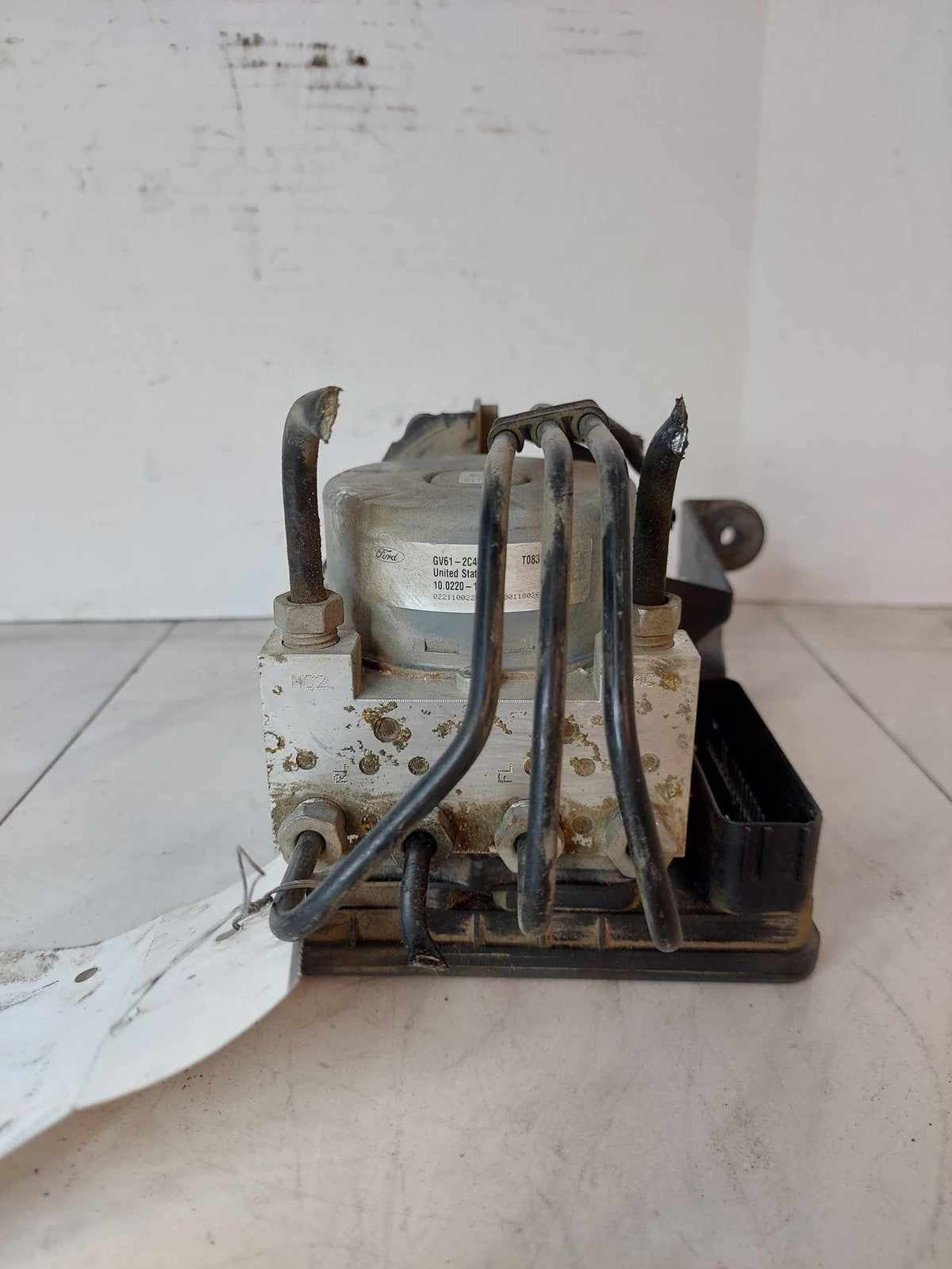 Anti-lock Brake Parts for 2017-2019 FORD ESCAPE0